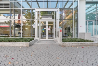 801 4670 Assembly Way, Burnaby, BC, Burnaby — Apartment/Condo for sale