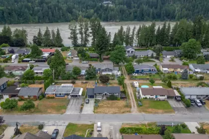 630 Hazel Street, Hope, BC, Hope — Single Family Residence for sale