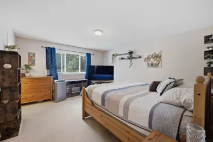 Bedroom 3 Photo of 2 46360 Valleyview Road, Chilliwack, BC