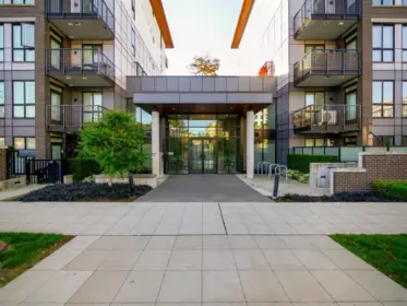 406 750 Dogwood Street, Coquitlam, BC, Coquitlam — Apartment/Condo for sale