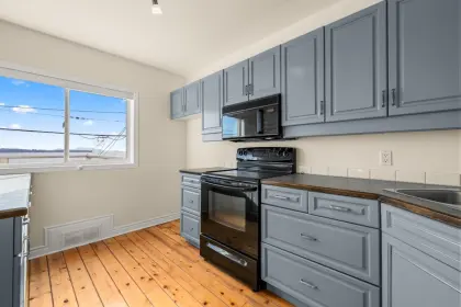 14787 Mcdonald Avenue, Surrey, BC, Surrey — Single Family Residence for sale