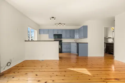 14787 Mcdonald Avenue, Surrey, BC, Surrey — Single Family Residence for sale