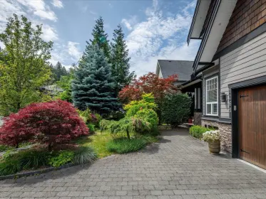 1069 Jay Crescent, Squamish, BC, Squamish — Single Family Residence for sale