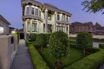 6866 Helston Crescent, Surrey, BC, Surrey — Single Family Residence for sale