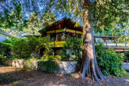 96 Deep Dene Road, West Vancouver, BC, West vancouver — Single Family Residence for sale