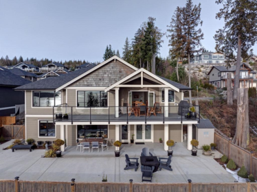 6011 Cowrie Street, Sechelt, BC, Sechelt — Single Family Residence for sale
