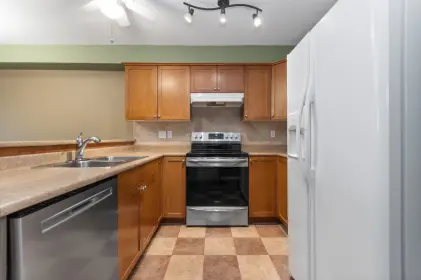 208 8955 Edward Street, Chilliwack, BC, Chilliwack — Apartment/Condo for sale