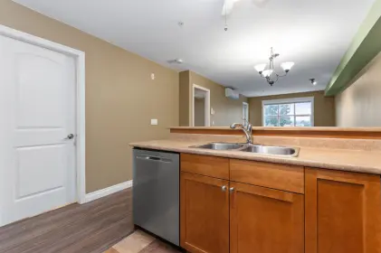 208 8955 Edward Street, Chilliwack, BC, Chilliwack — Apartment/Condo for sale