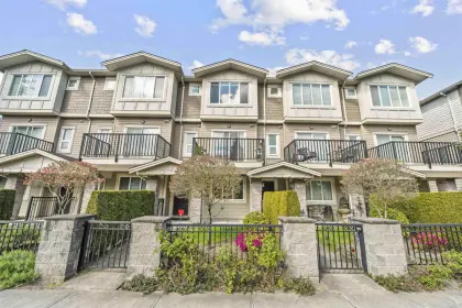 3 7051 Ash Street, Richmond, BC, Richmond — Townhouse for sale