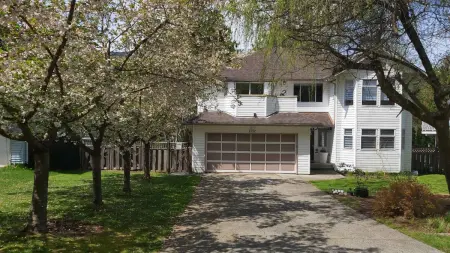 1701 Ymca Road, Gibsons, BC, Gibsons — Single Family Residence for sale