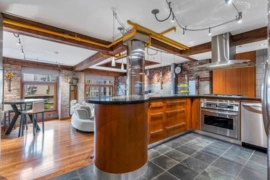 MLS R2953856