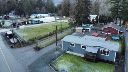63873 Tom Berry Road, Hope, BC, Hope — Manufactured Home for sale