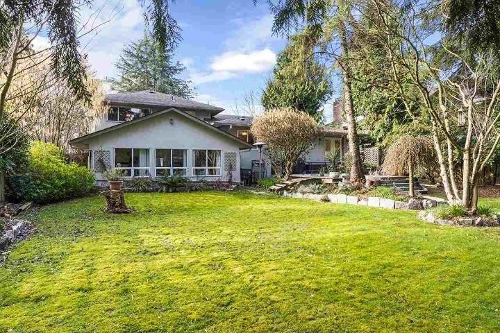 Living Room Photo of 10291 Caithcart Road, Richmond, BC