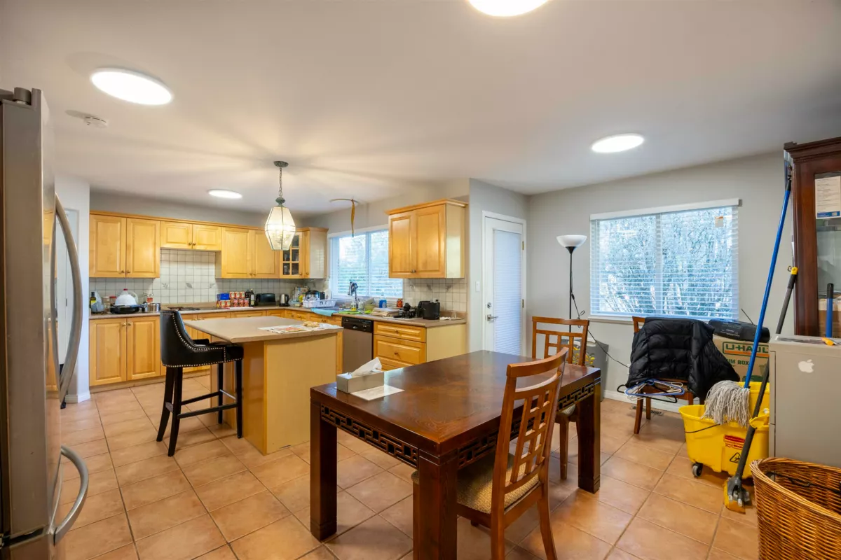 Primary Bathroom Photo of 10291 Caithcart Road, Richmond, BC