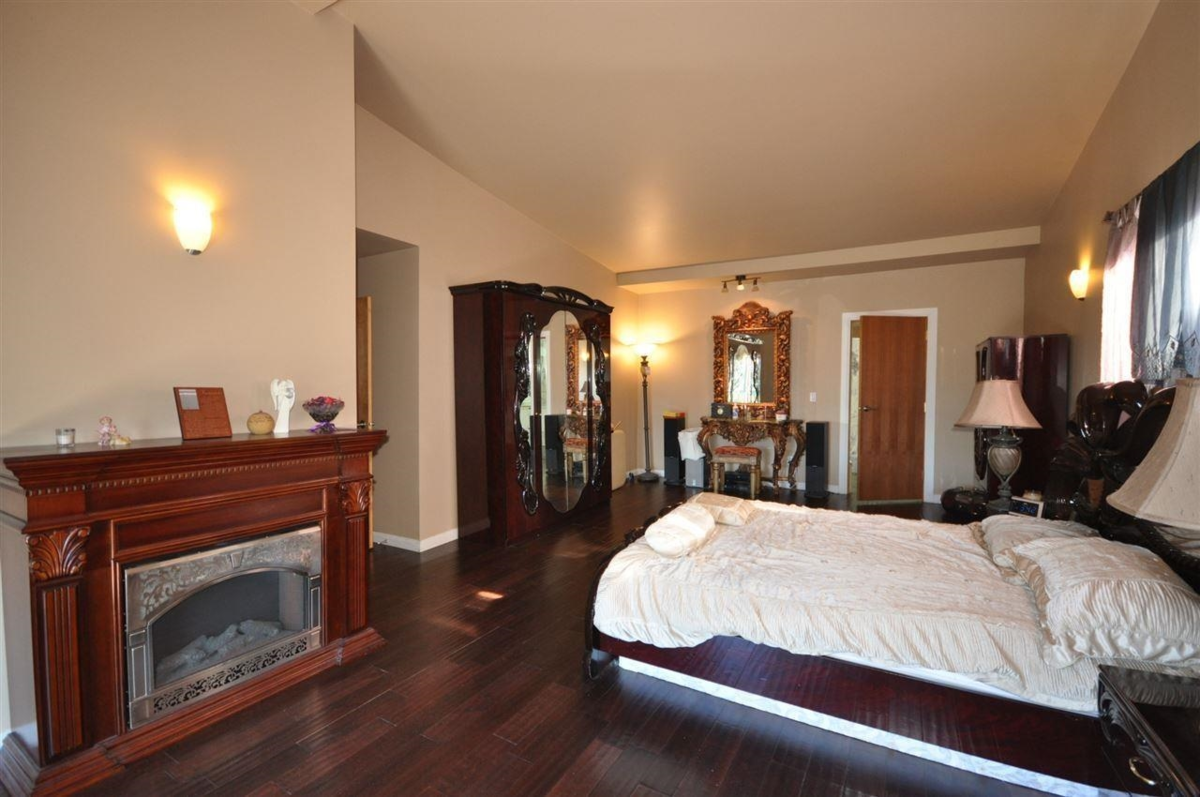 Kitchen Island Photo of 7426 Burris Street, Burnaby, BC