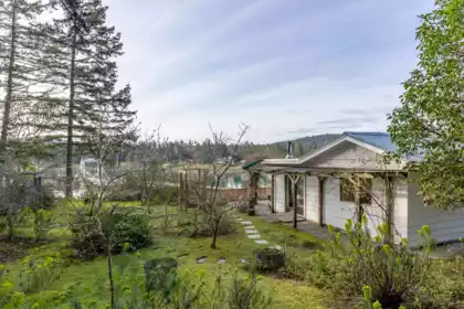 Fitness Center Photo Near 90 Gulf Drive, Galiano Island, BC