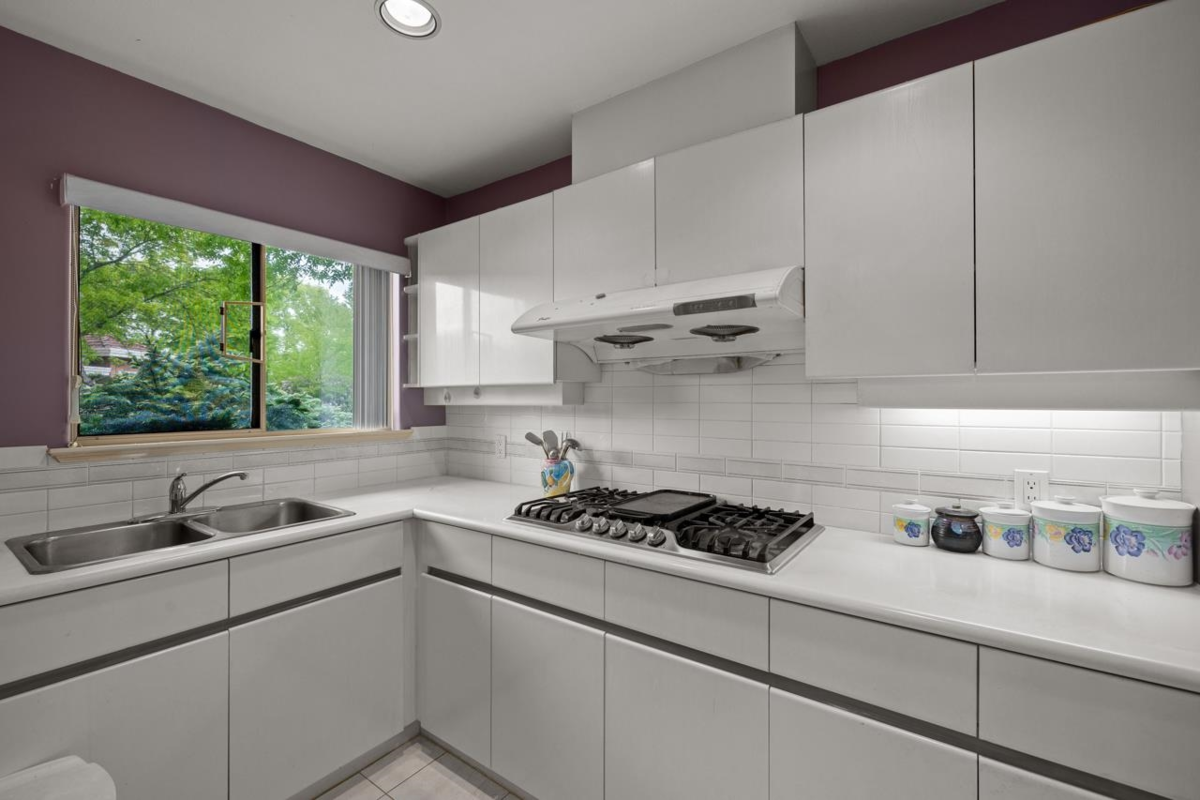 Primary Bedroom Photo of 5602 Barnard Place, Richmond, BC