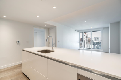 Powder Room Photo of 1910 1111 Richards Street, Vancouver, BC
