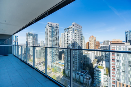 Garden / Landscaping Photo of 1910 1111 Richards Street, Vancouver, BC