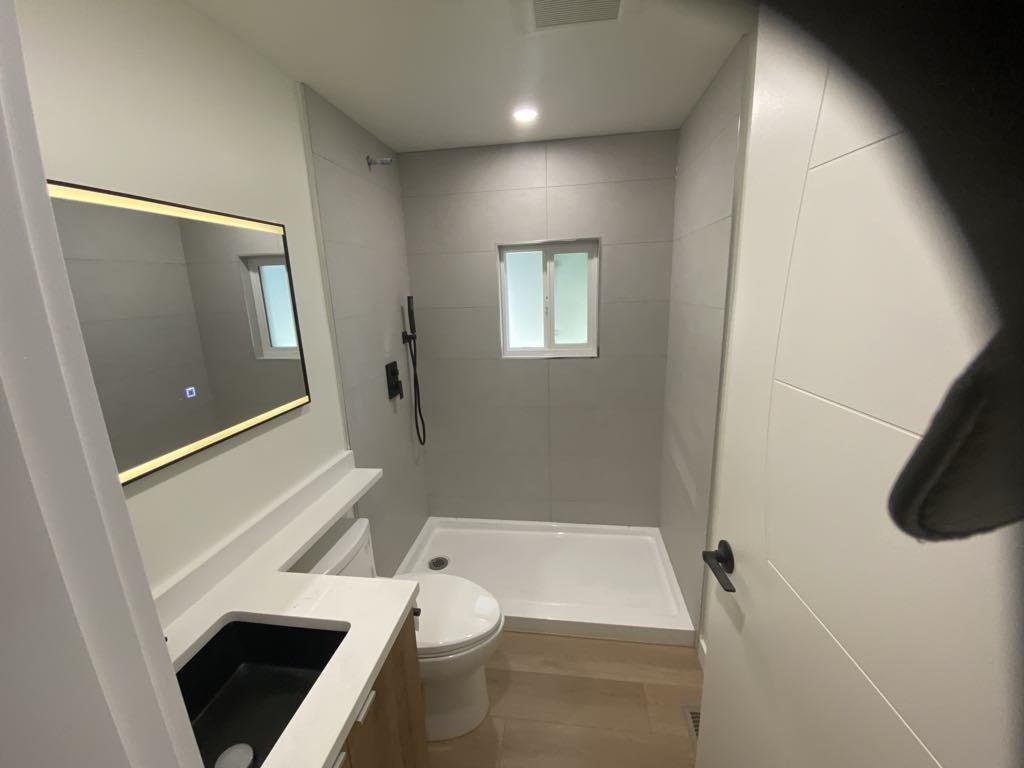 Breakfast Nook Photo of 81 8220 King George Boulevard, Surrey, BC