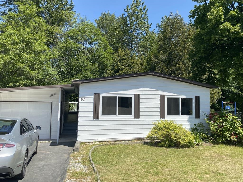 Exterior Front Photo of 81 8220 King George Boulevard, Surrey, BC