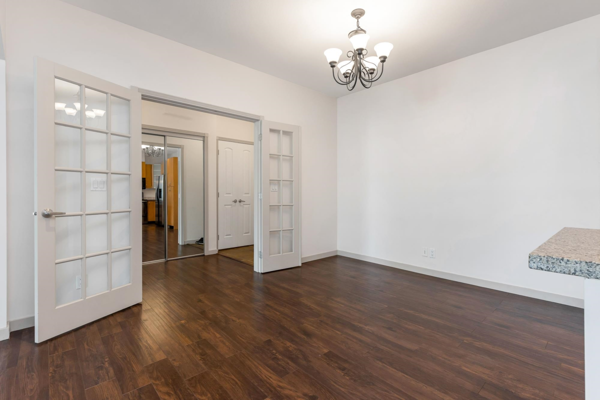 Bedroom 3 Photo of 207 33485 South Fraser Way, Abbotsford, BC