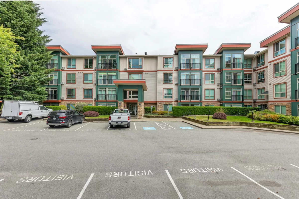 Living Room Photo of 207 33485 South Fraser Way, Abbotsford, BC
