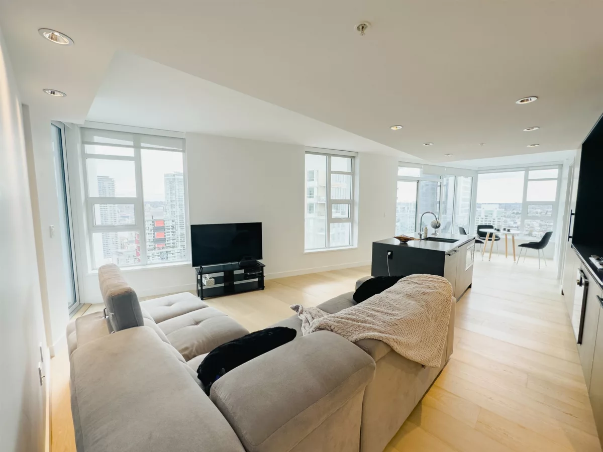 Exterior Rear Photo of 2911 1289 Hornby Street, Vancouver, BC