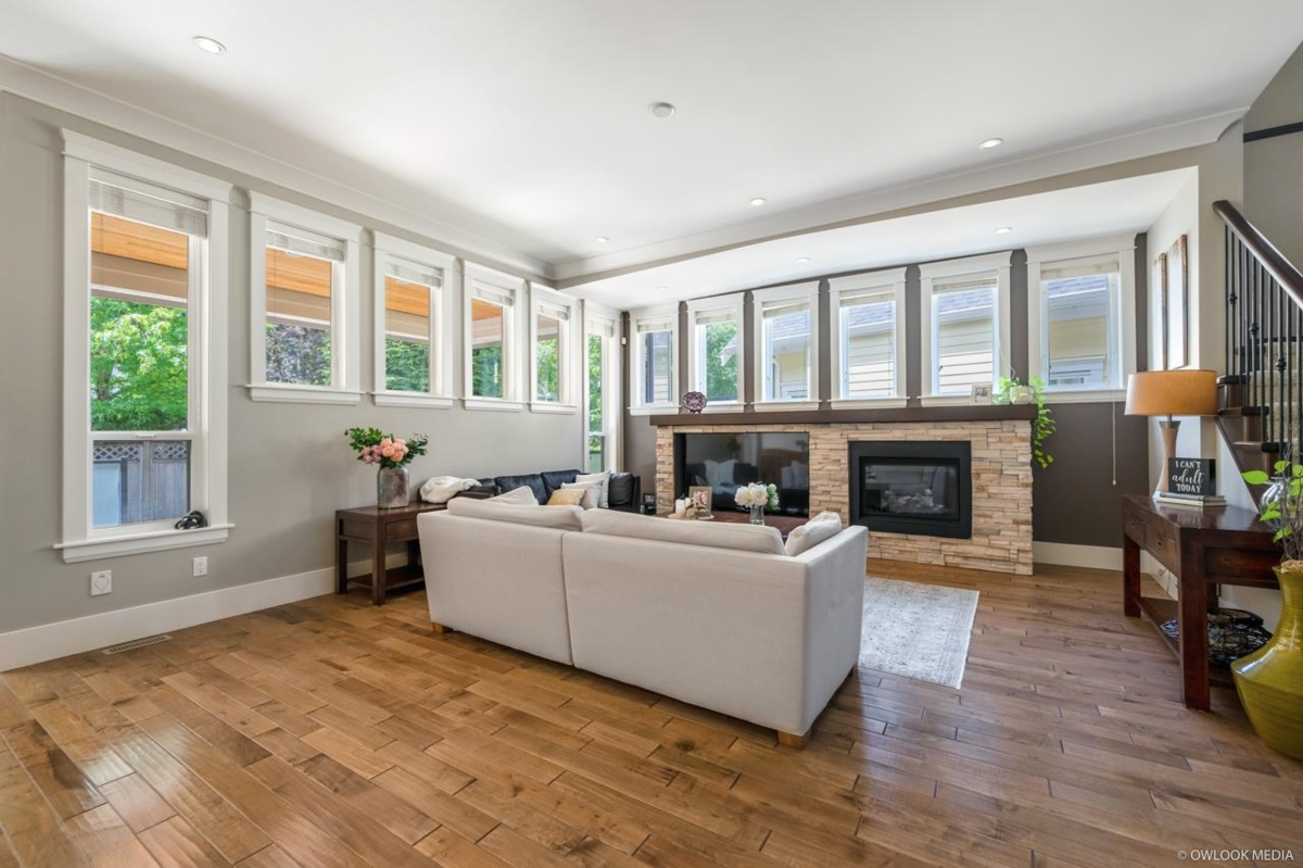 Dining Area Photo of 16228 25 Avenue, Surrey, BC