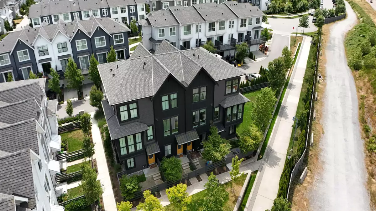 Living Room Photo of 37 4726 Orca Way, Tsawwassen, BC