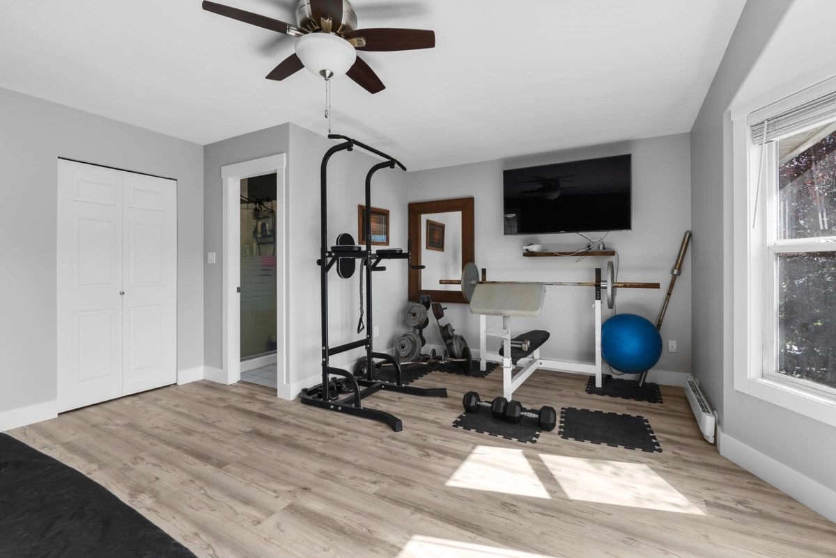 Hallway Photo of 5674 Kathleen Drive, Chilliwack, BC