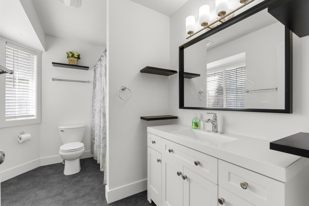 Swimming Pool Photo of 5674 Kathleen Drive, Chilliwack, BC