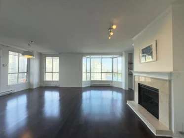 2304 1500 Howe Street, Vancouver, BC, Vancouver — Apartment/Condo for sale