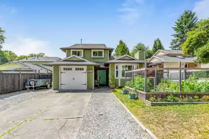 22194 River Bend, Maple Ridge, BC, Maple Ridge — Single Family Residence for sale