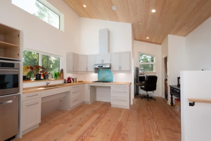1580 Evergreen Lane, Bowen Island, BC, Bowen Island — Single Family Residence for sale