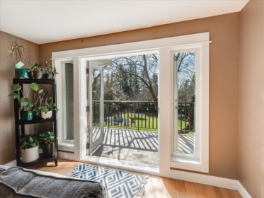 7124 Broadway, Burnaby, BC, Burnaby — Single Family Residence for sale