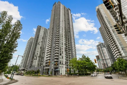 1202 13696 100 Avenue, Surrey, BC, Surrey — Apartment/Condo for sale