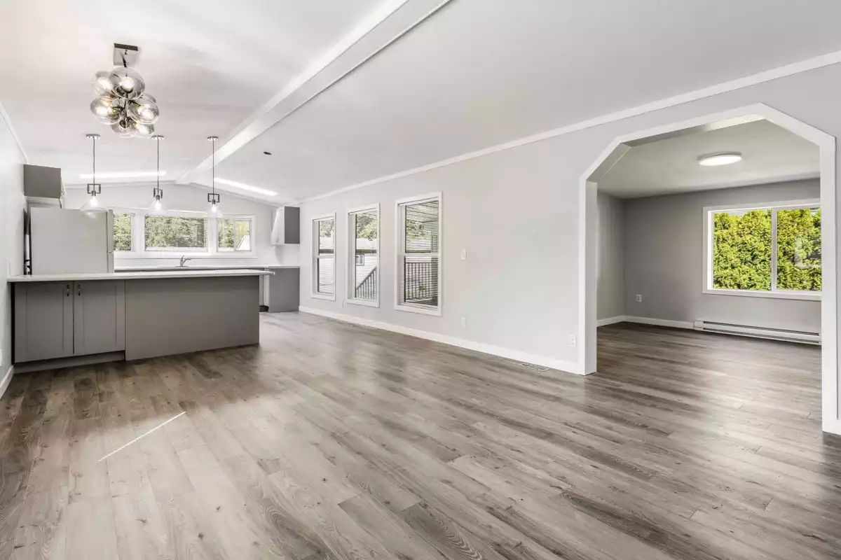 Family Room Photo of 30 65367 Kawkawa Lake Road, Hope, BC