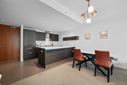 512 5199 Brighouse Way, Richmond, BC, Richmond — Apartment/Condo for sale