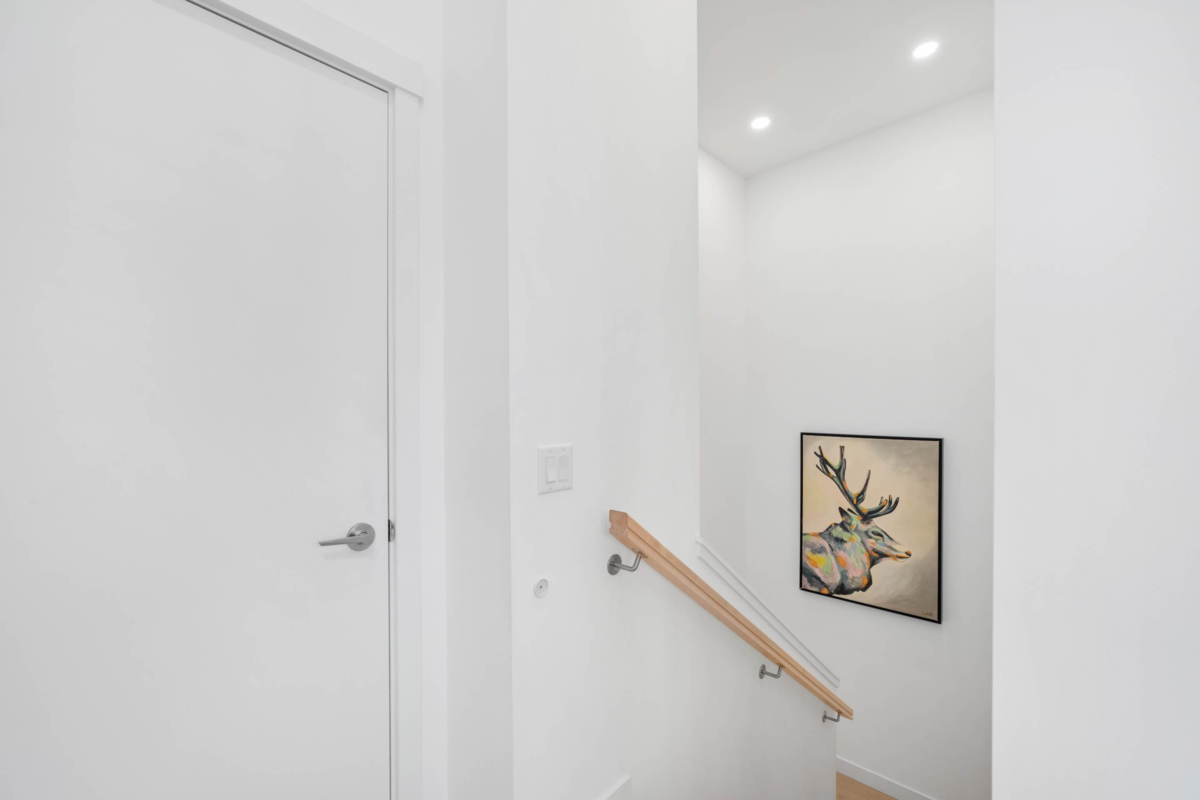 Guest Bathroom Photo of 7 4000 Sunstone Way, Pemberton, BC