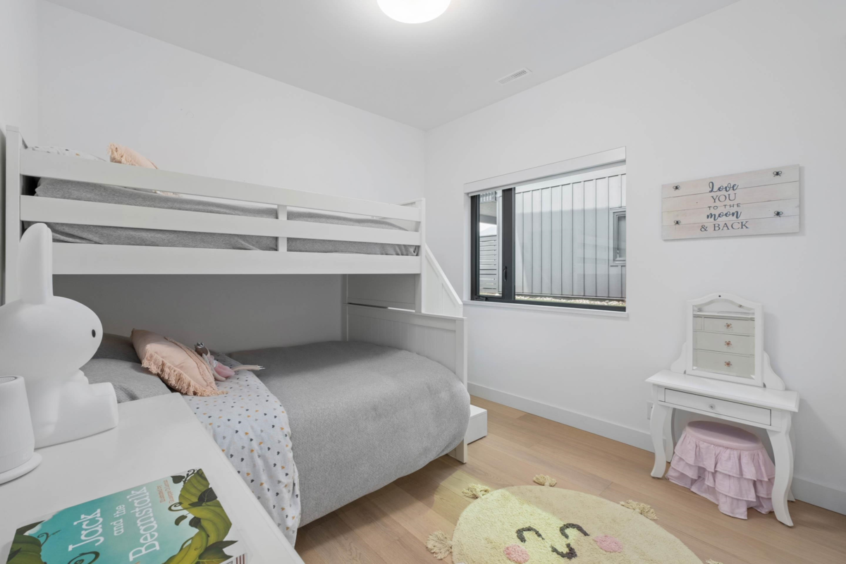 Hallway Photo of 7 4000 Sunstone Way, Pemberton, BC