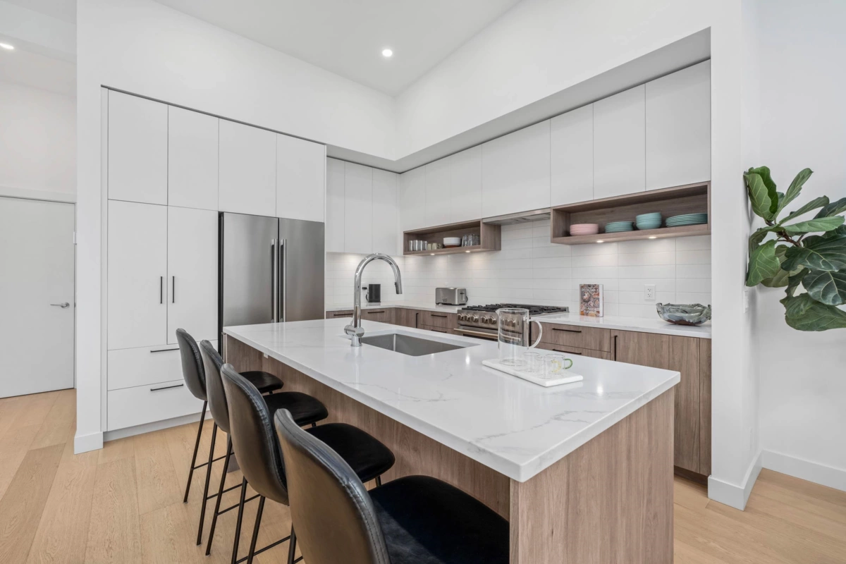Kitchen Photo of 7 4000 Sunstone Way, Pemberton, BC