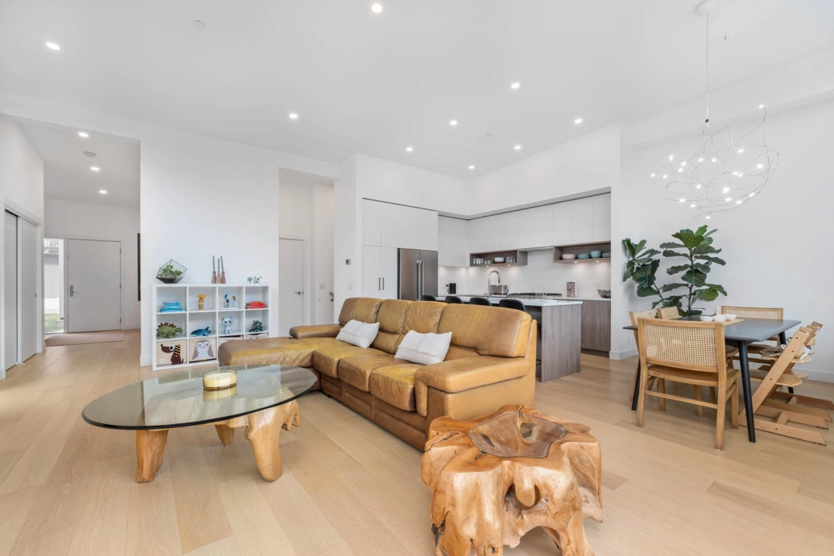 Living Room Photo of 7 4000 Sunstone Way, Pemberton, BC