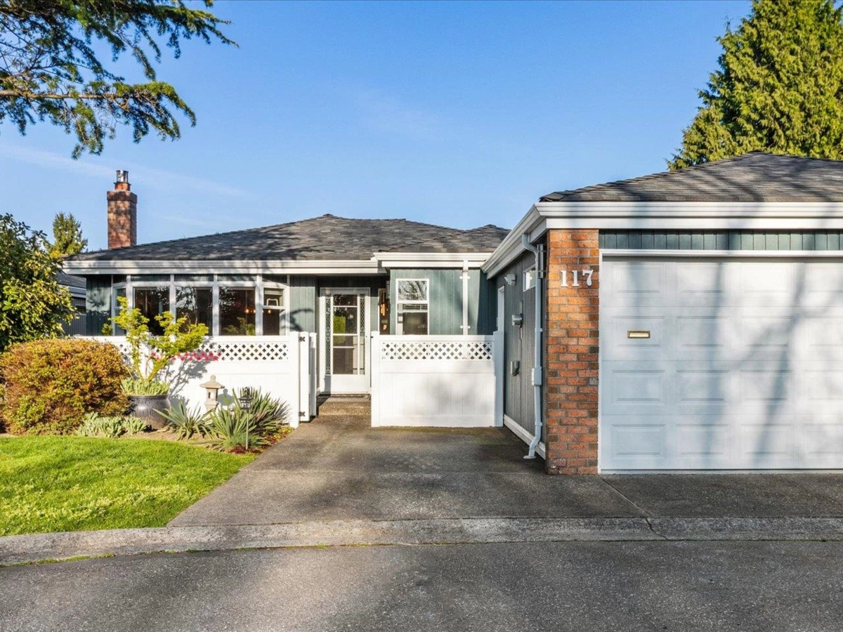 Exterior Rear Photo of 117 14271 18a Avenue, Surrey, BC
