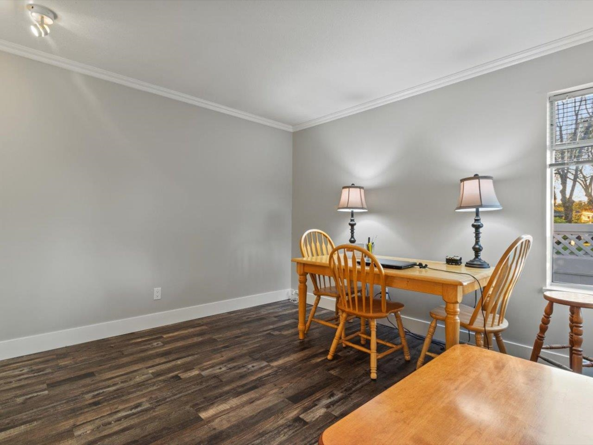 Powder Room Photo of 117 14271 18a Avenue, Surrey, BC