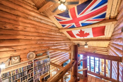 Hallway Photo of 2 20619 Edelweiss Drive, Agassiz, BC