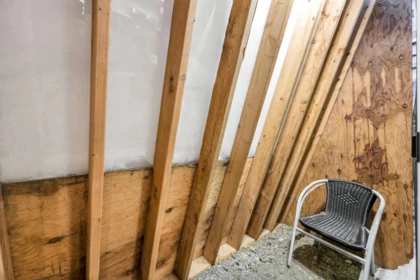 Laundry Room Photo of 2 20619 Edelweiss Drive, Agassiz, BC