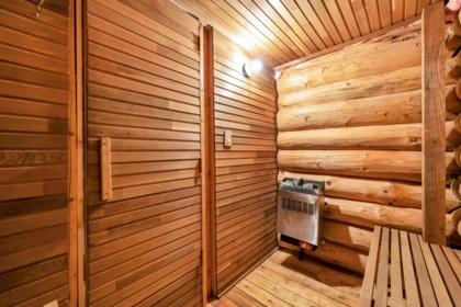 Primary Bathroom Photo of 2 20619 Edelweiss Drive, Agassiz, BC
