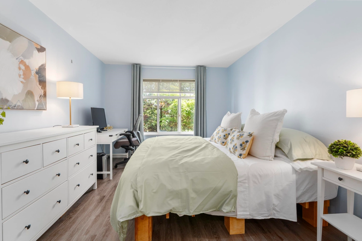 Guest Bathroom Photo of 212 1432 Parkway Boulevard, Coquitlam, BC