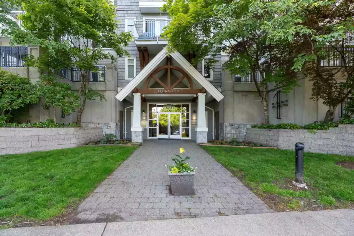 Hot Tub / Spa Photo of 212 1432 Parkway Boulevard, Coquitlam, BC